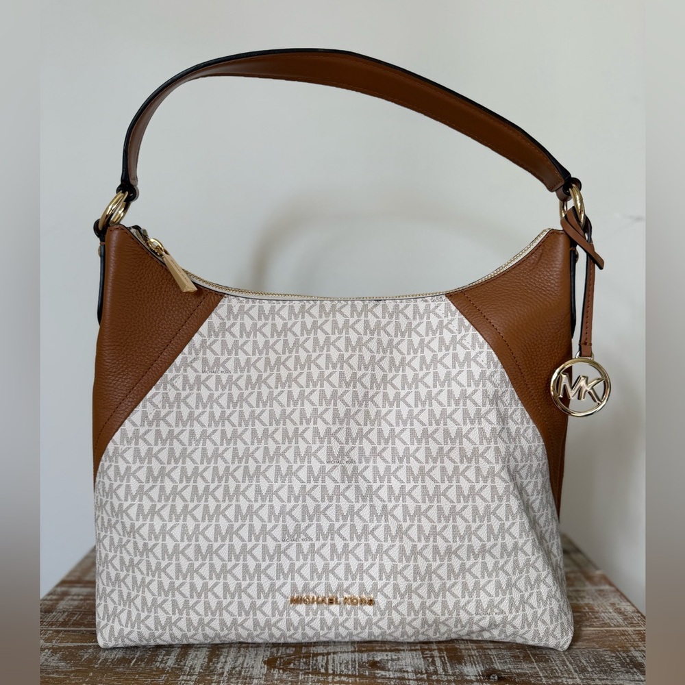 Michael Kors Aria Shoulder Bag